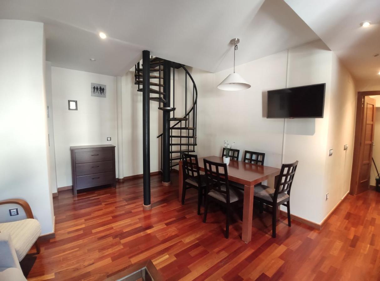 Apartamento Montes De Villanua Luaran gambar