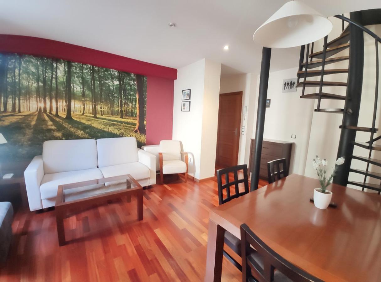 Apartamento Montes De Villanua Luaran gambar
