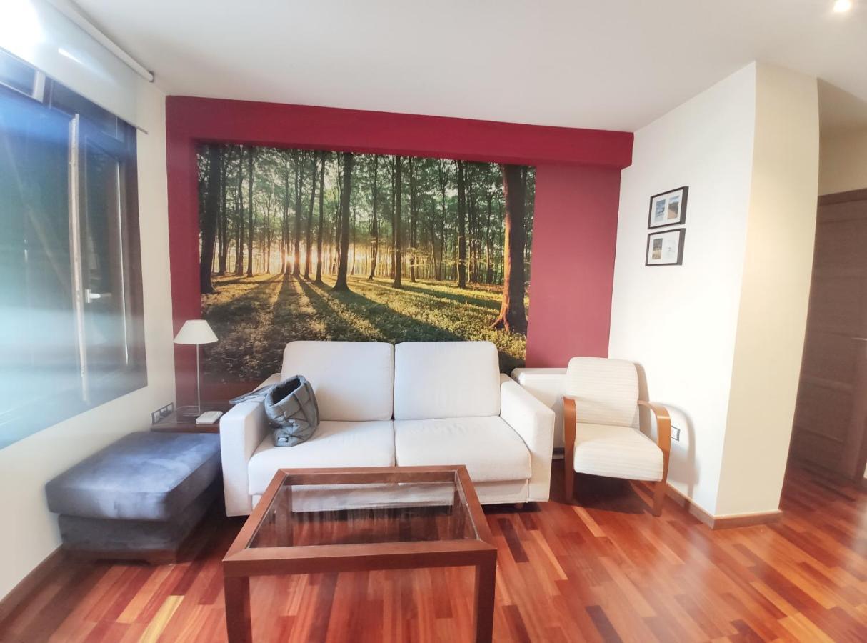 Apartamento Montes De Villanua Luaran gambar